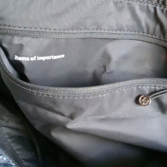 Lululemon Everywhere Duffel In Mineralized Multi Color  27L - Picture 12 of 16